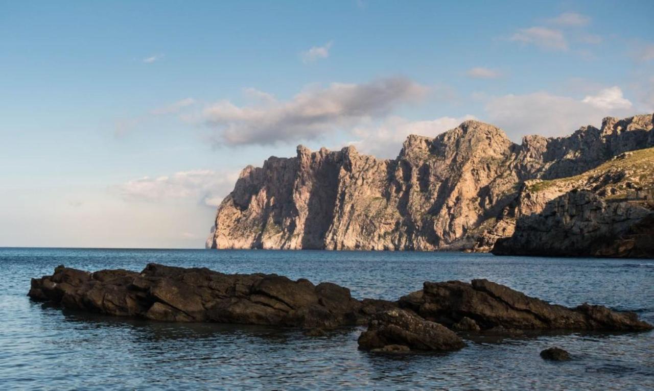 Can Botana 12 Cala de Sant Vicenc Buitenkant foto